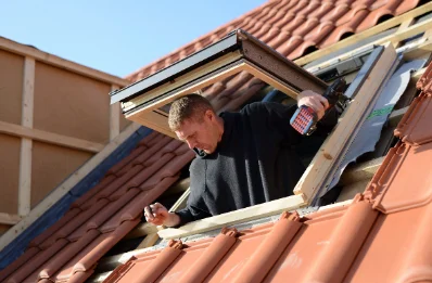 Pose de fenêtres de toit Velux à Côtebrune